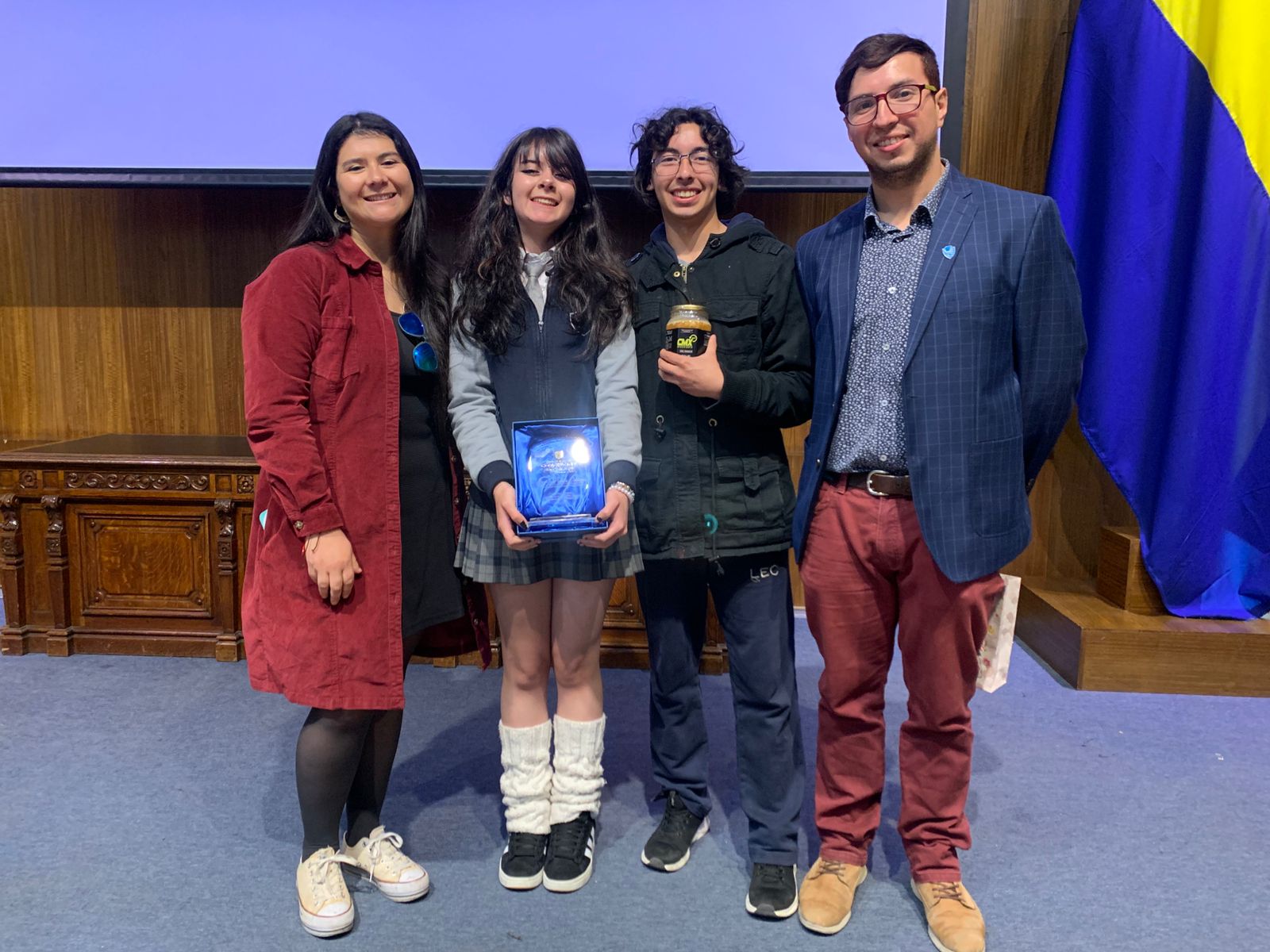 Reconocimiento Niña Adolescente